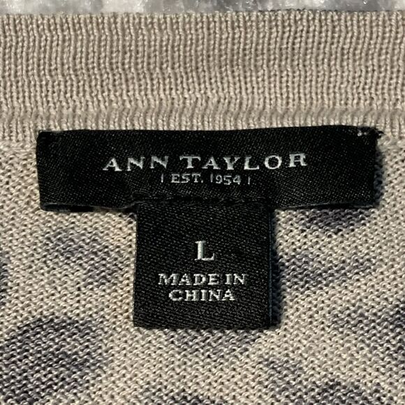 Ann Taylor Cardigan Women L Gray Animal Print Silk Cotton Blend Knit C66 - Picture 7 of 12